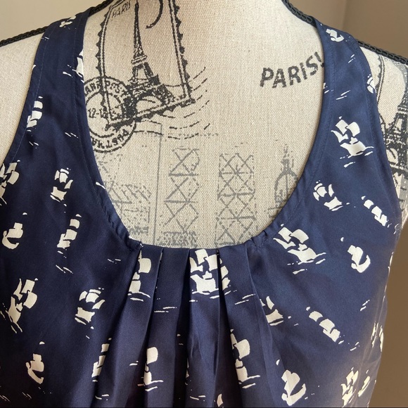 Club Monaco 100% Silk racerback tank top s - Picture 4 of 10